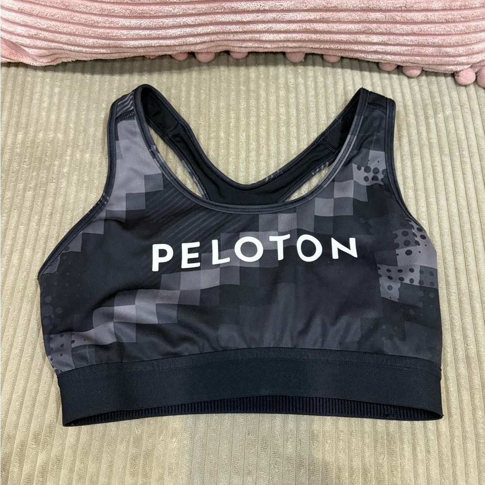 Peloton Women's Adidas Black and Gray Sports Bra - Medium